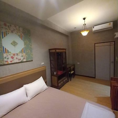 Buri Hostel Bangkok Kültér fotó